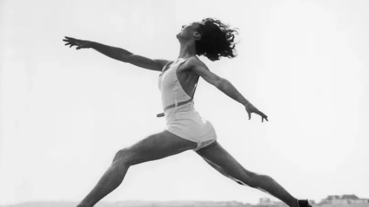 photo femme sport danse vintage
