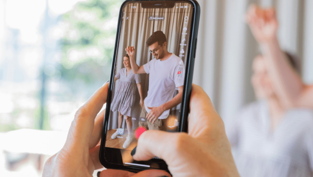 Créer un compte TikTok pour sa marque avec du contenu interactif et dynamique