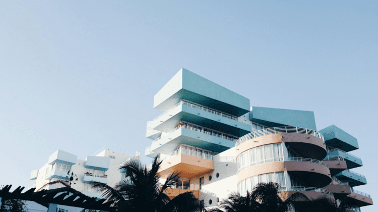 guide marronnier marketing et communication